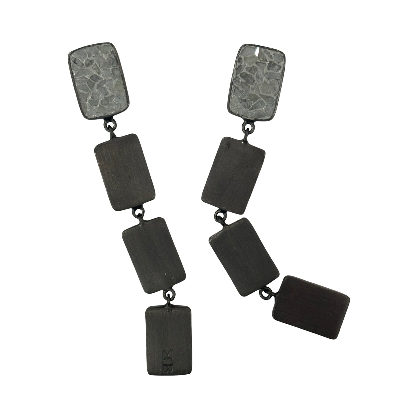 Orecchini in Argento Rodiato Nero con Pavé di Diamanti